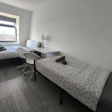 Full Equiped Rooms, Tooting Broadway Station Londres Extérieur photo